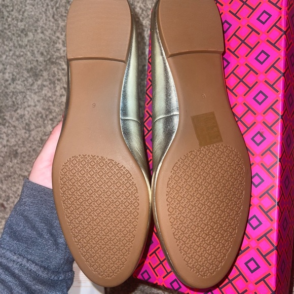 Brand New Never Worn Tory Burch Flats - Picture 7 of 7